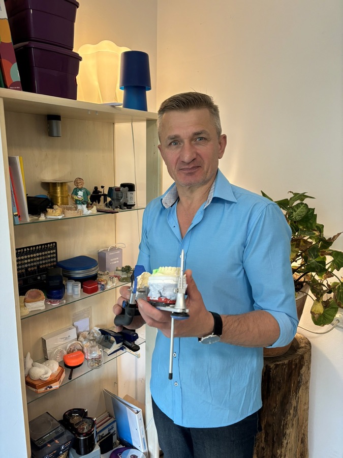 Aleksandr Ekkert, Dentaltechniker im Dentallabor Ekkert Pforzheim